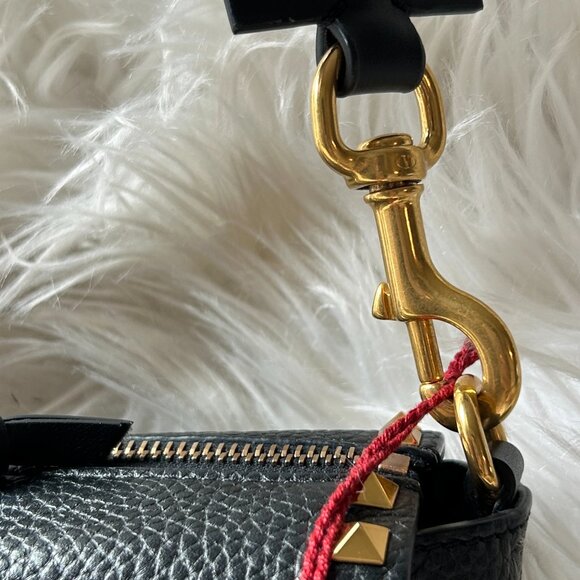 Valentino Rockstud Crossbody/Shoulder Bag in Black with Gold Hardware - Picture 7 of 17